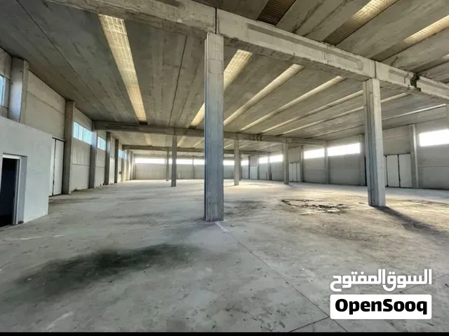 مخزن لي البيع