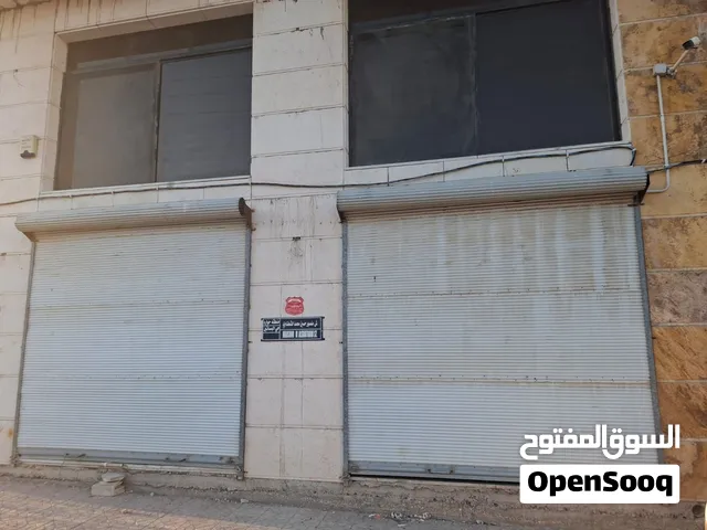 مخازن للإيجار وساحة مستقلة للإيجار