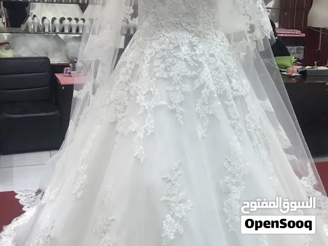 فستان زفاف تم شرائه من بوتيك فجده كان اسمه برونوفياس