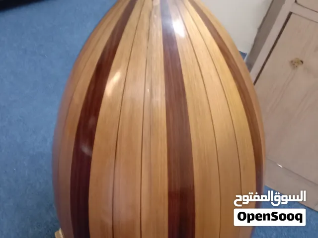 عود بحريني قديم سنة الصنع2000 موديل تصميم عراقي عمر العود 26 سنه موديل 2000 تصميم عراق ي قالب كبير