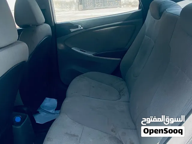 للبيع اكسنت مديل 2014 مع رقم