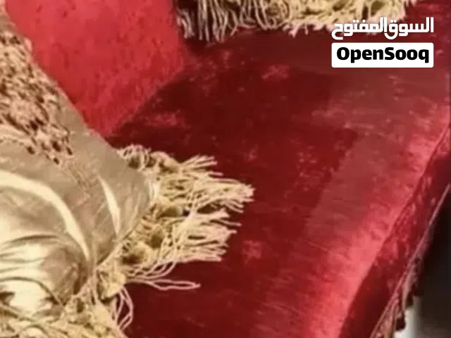صالون فخم ثلاث قطع /قماش وردة/خشب زين/ حفر يدوي