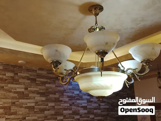 ثريات فخمة للبيع