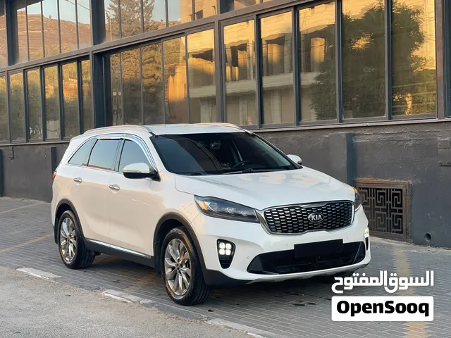 كيا سيرنتو 2019 بوية شركة بالكامل عداد قليل اصلي بحالة الوكالة
