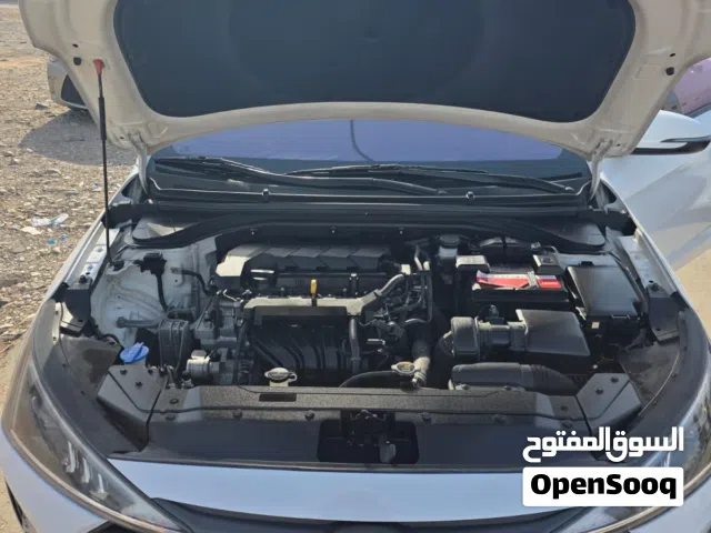 2019 هيونداي افانتي SE