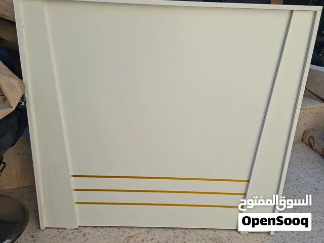 كاونتر استقبال جديد للبيع ..  لون ابيض