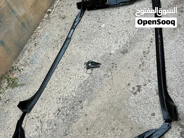 قطع تسلا Model 3 2021 للبيع للجادين فقط بدون الشفة الامامية .