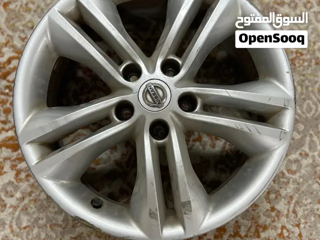 للبيع: 4جنوط نيسان قاشقاي 2011....90 دينار وقابل للتفاوض