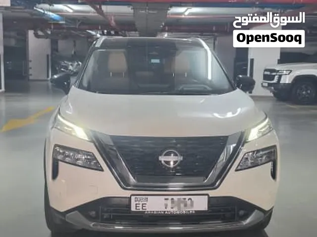 نيسان إكس-تريل 2025 فئة SL (أعلى فئة / فل كامل 4WD) 7 ركاب 3 صفوف – بحالة الوكالة شبه جديدة!