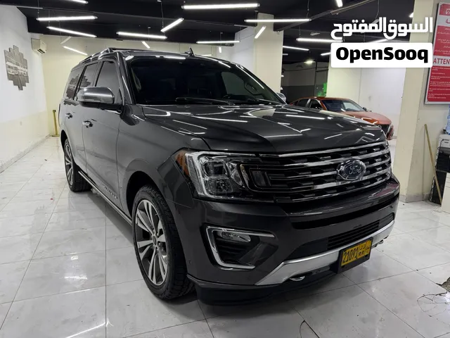 Ford expedition platinum model 2020 excellent condition  engine 3.5 4wd