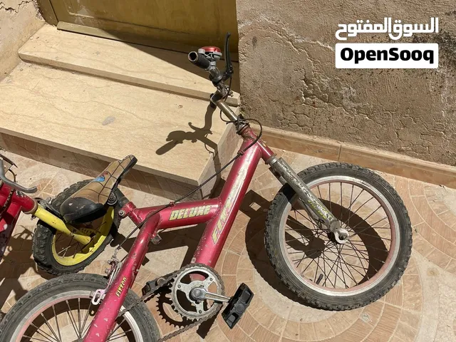 اربع بسكليتات جنط12/16/20/24 20برك اجر الازرق ما بدو غير جنزير وعجل والباقي امورهم تمام