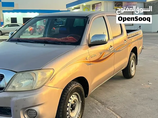 Used Toyota Hilux in Tripoli