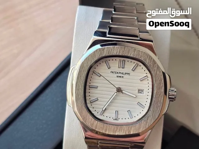 باتيك فيليب اللون الأبيض