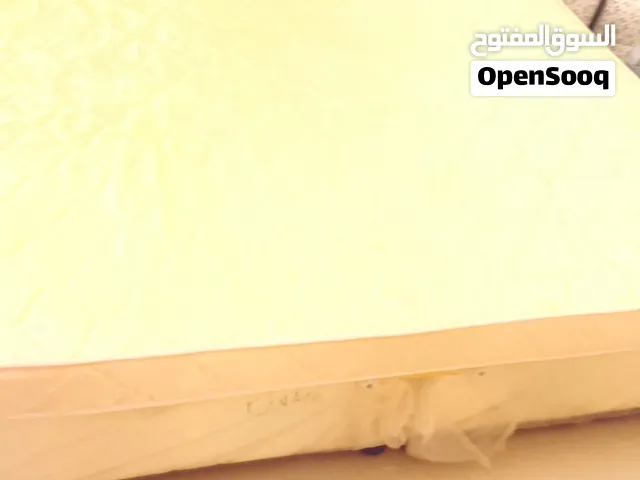 للبيع كرفايه + دوشق نظيف جداً استعمال بسيط  موجوده المعبيله الجنوبيه قريب نيستو المحروق