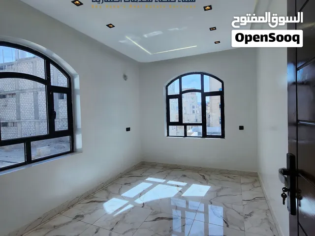 للايجار اضخم شقق V.I.P في شارع الثلاثين شملان جوار كل الخدمات والاسواق والمواصلات