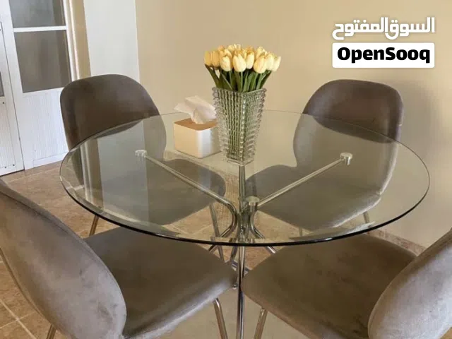 طاوله طعام