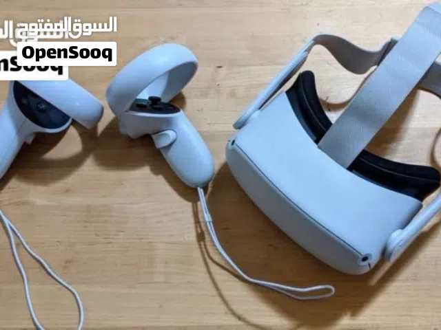 للبيع ڤي ار اوكلس 2 اكبر مساحه 256 قيقا بداخلها فوق 100 لعبه ومعاها الاميل والباسوورد
