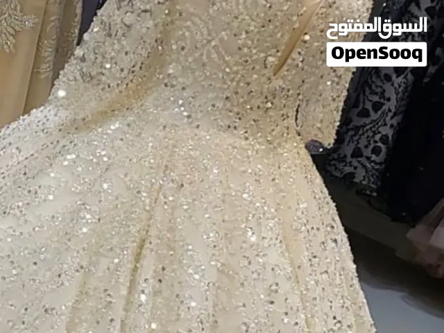 فستان زفاف للبيع