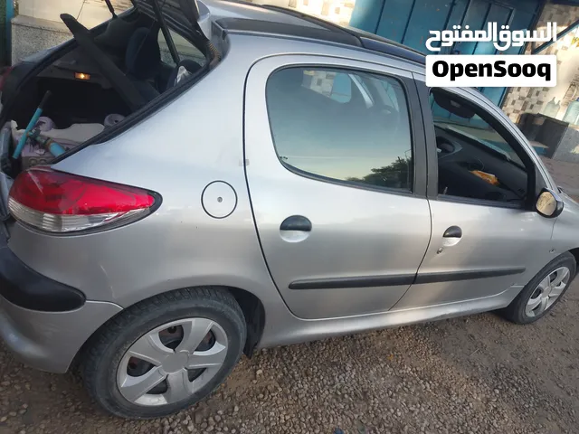 بيجو206ستراد حديد