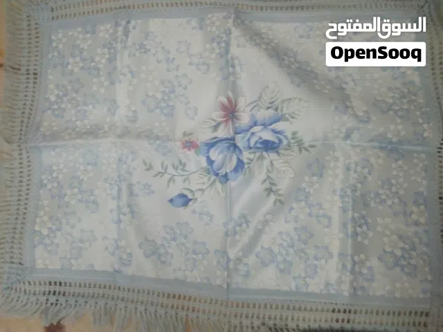 مفرش سرير ستان لبني