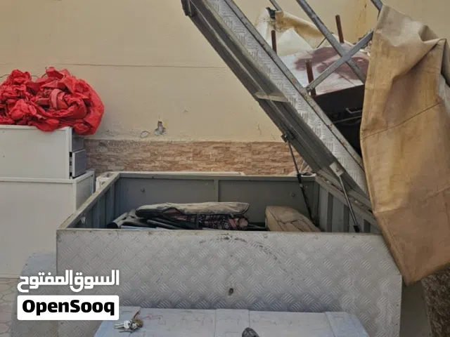 بيعه مستعجله قالوصه رحلات  تفصيل محلي جاهزه من كل شي توصيله الكهرباء مقاس 3×2 مع مساحة تخزين دبل
