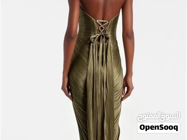 فستان سهرة من مس روزيه جاي من امريكا