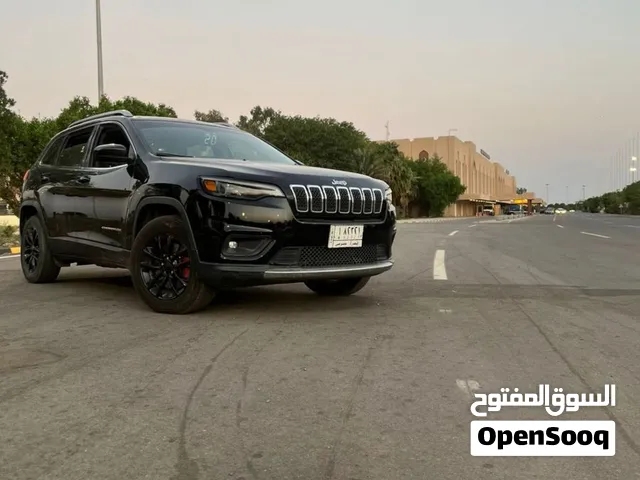 جيب شيروكي 6 سلندر للبيع او المراوس