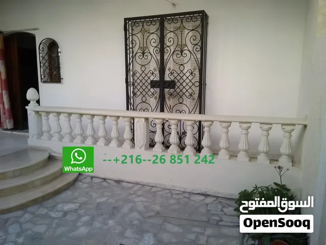 للإيجار منزل أرضي في العوينة مفروش واسع و نظيف