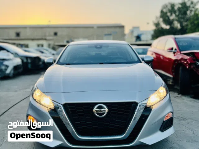 Nissan Altima Model 2021 Color Silver interior Black S Option FWD car American VCC Car For sale