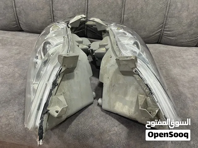 مصابيح سيارات أمامية عدد 2 وكالة مستعمل بحالة ممتازة لكامري 2009 خليجي