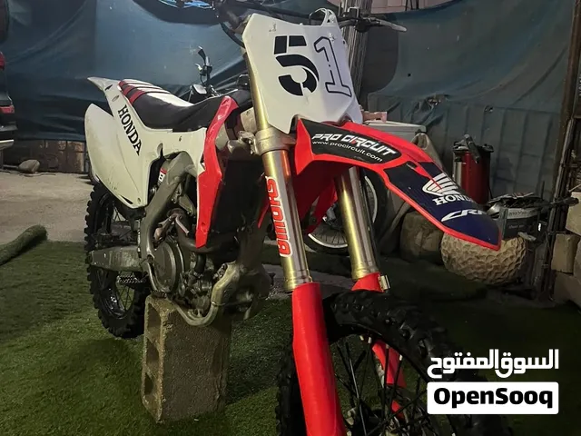 هندا CRF250 2017