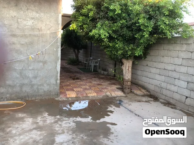 استراحه للاجار ف بوعطني شارع السليني تكون من غرفتين وحمامين مربوعه وكوجينه