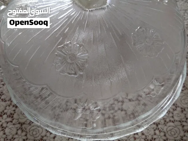 جاط تقديم قزاز ثقيل مع غطا
