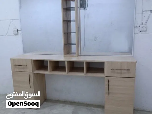 ميز حلاقه خشب ثقيل