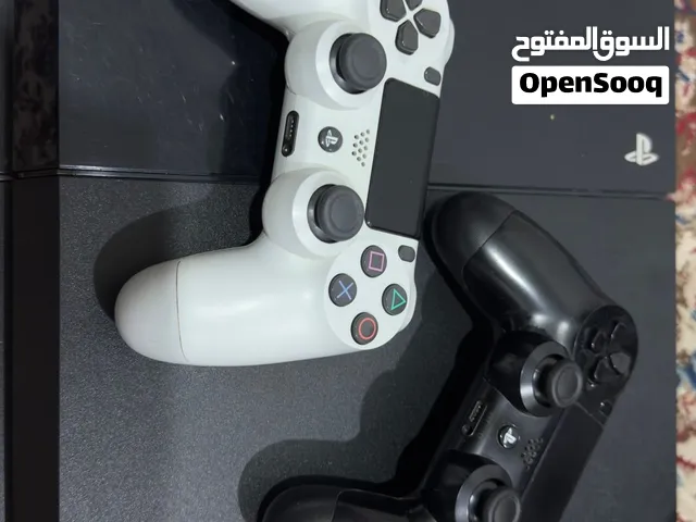 Modded ps4 with 2 controllers