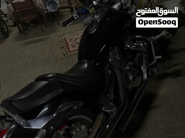 SUZUKI BOULEVARD M109R LIKE-NEW