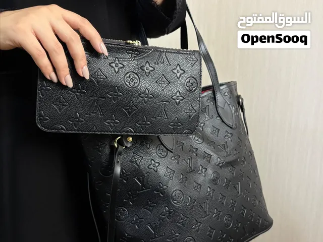 شنط لويس فيتون