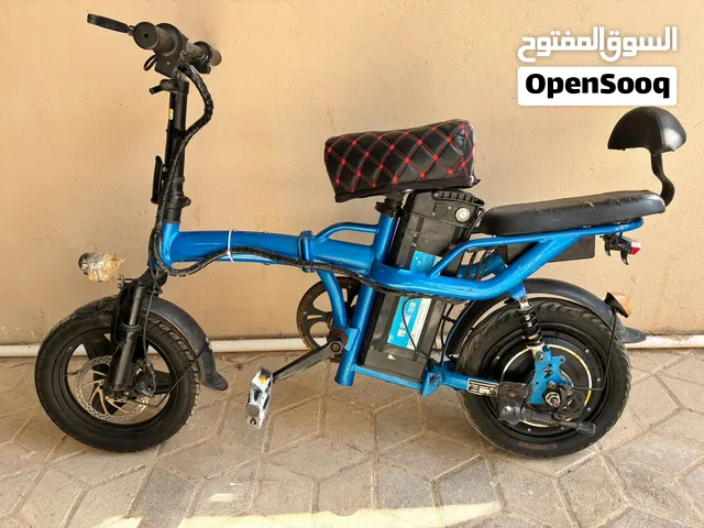 سكوتر في نفس الوقت سيكل للبيع فقط
