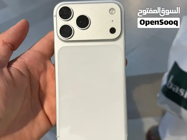 iPhone 17 Pro Max 1TB Silver + Box + AppleCare+ 2027