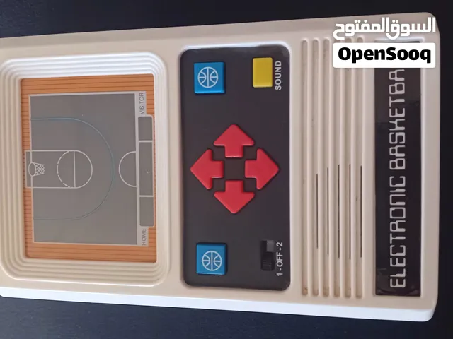 لعبة كرة السلة الإلكترونية الكلاسيكية النادرة من ماتيل (Mattel Electronic Basketball Ha