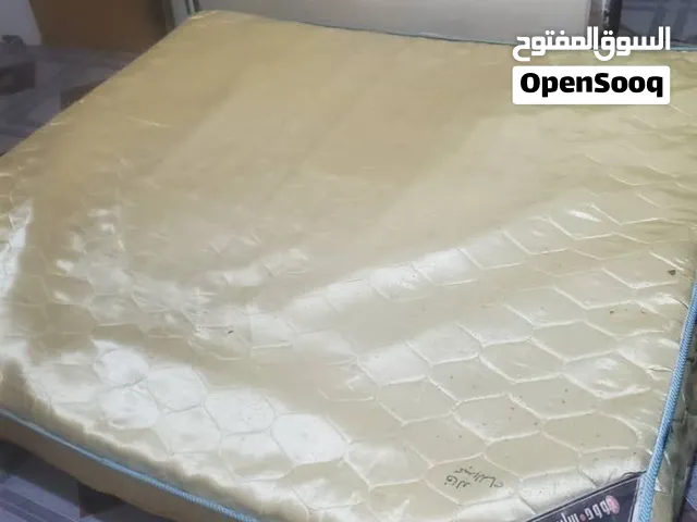 فراش إسبرنج شبة جديدبلقراطيس  مترين في متر وتسعون