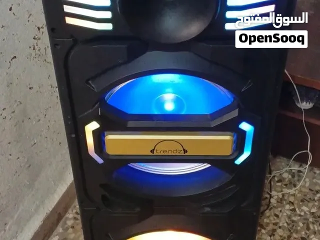 للبدل للبدل فقط على حسون سماعه بلوتوث للحفلات والمناسبات ضخمه جدا سعرها في السوق 200 دينار