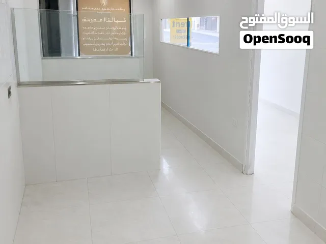 shops in anad street 77 for rent