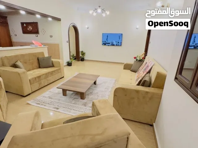 140 m2 2 Bedrooms Apartments for Rent in Tripoli Zawiyat Al Dahmani