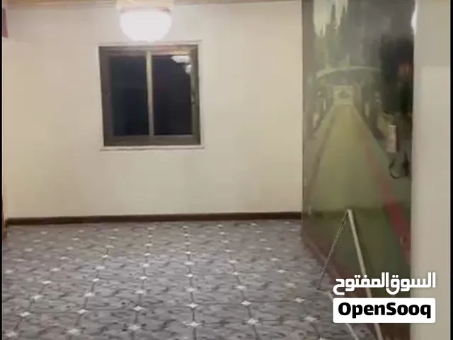 شقة إيجار جديد فيصل قرب الكلية التربية الرياضية