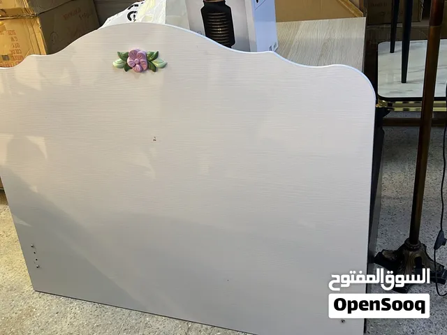 سرير مفرد ونصف أوروبي فاخر  قياس 120×200  استخدام خفيف جداً بسعر مميز