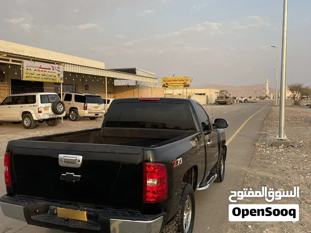 للبيع شفر سلفرادو 6 سلندر