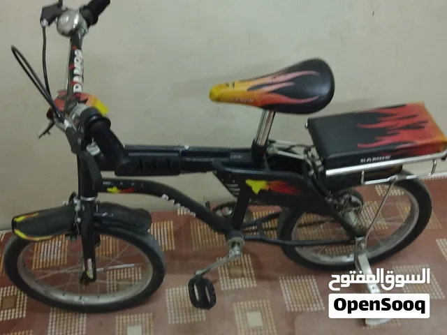 عجلة أطفال بحالة ممتازة