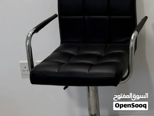 كرسي قابل للتطويل والتقصير