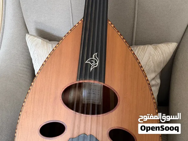 للبيع عود زرياب عراقي نظيف جدا